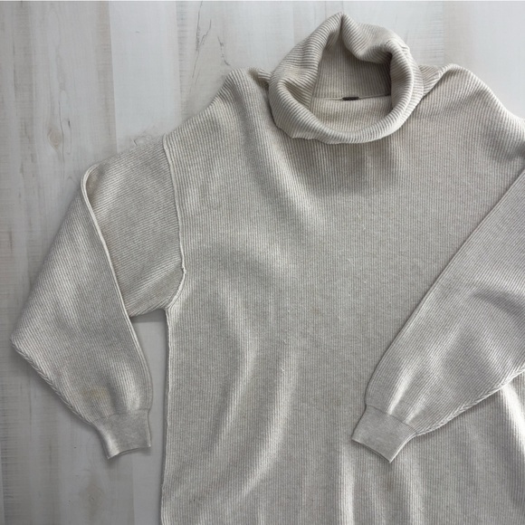 FREE PEOPLE softly structured beige tan tunic oversized turtleneck sweater top M - Picture 4 of 9